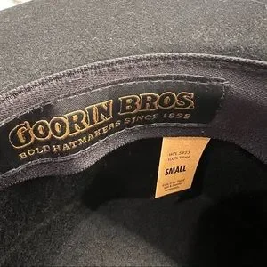 Goorin Bros Hat, women’s, black w/ feather detail. Small Goorin Bros Black Norma Jeane Hat wool with feathers in  main image 2